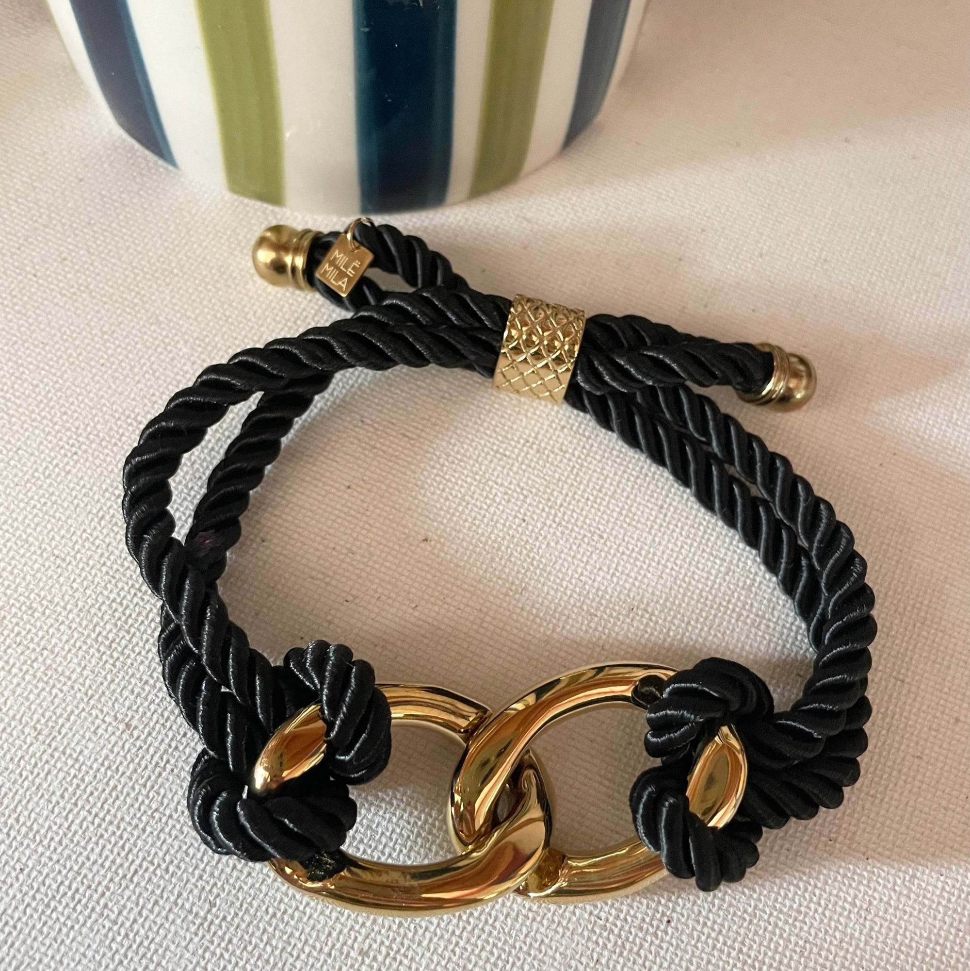 🖤 Bracelet Torsadé Noir ✨