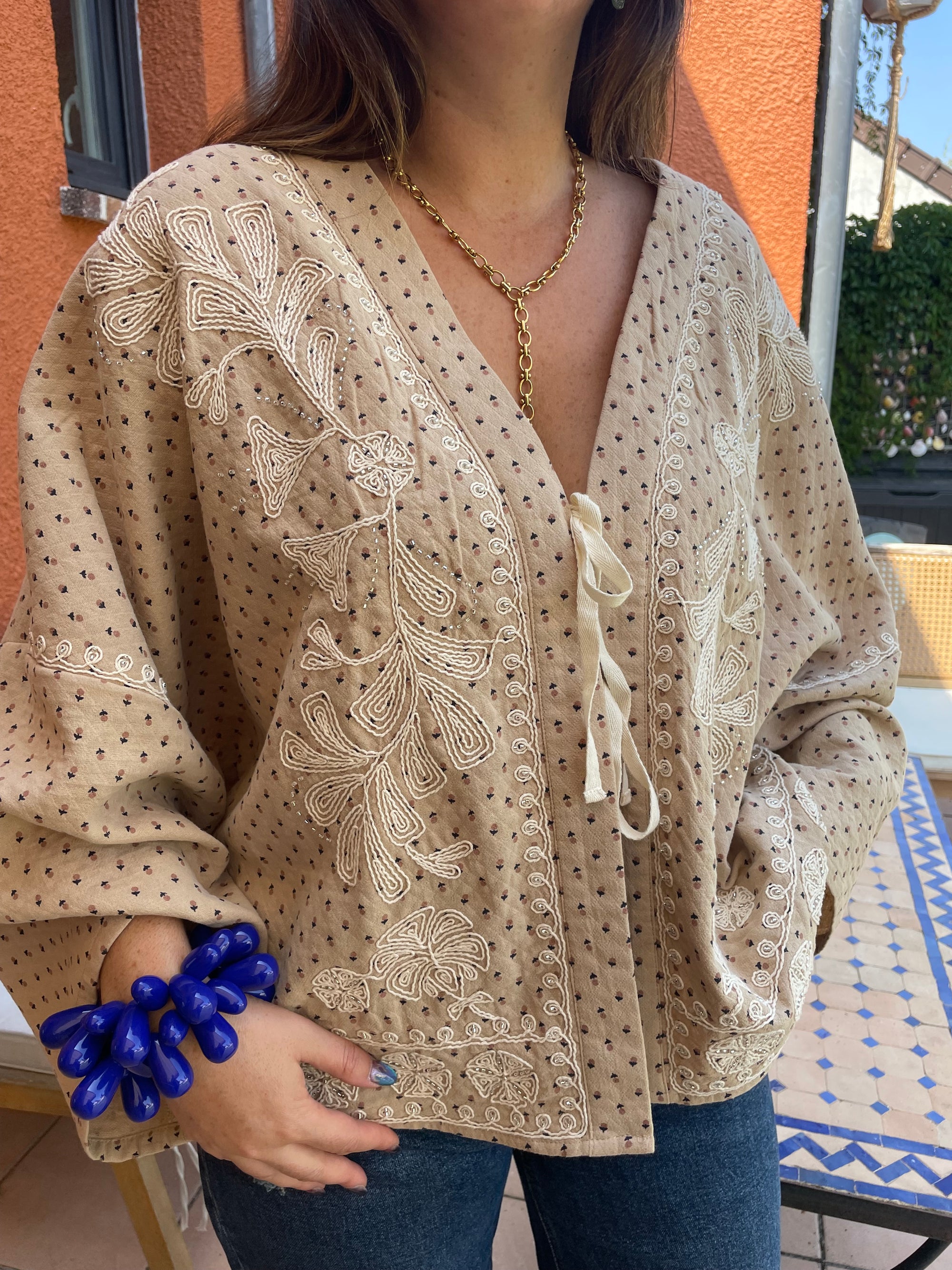Blouse à Nœud Brodée