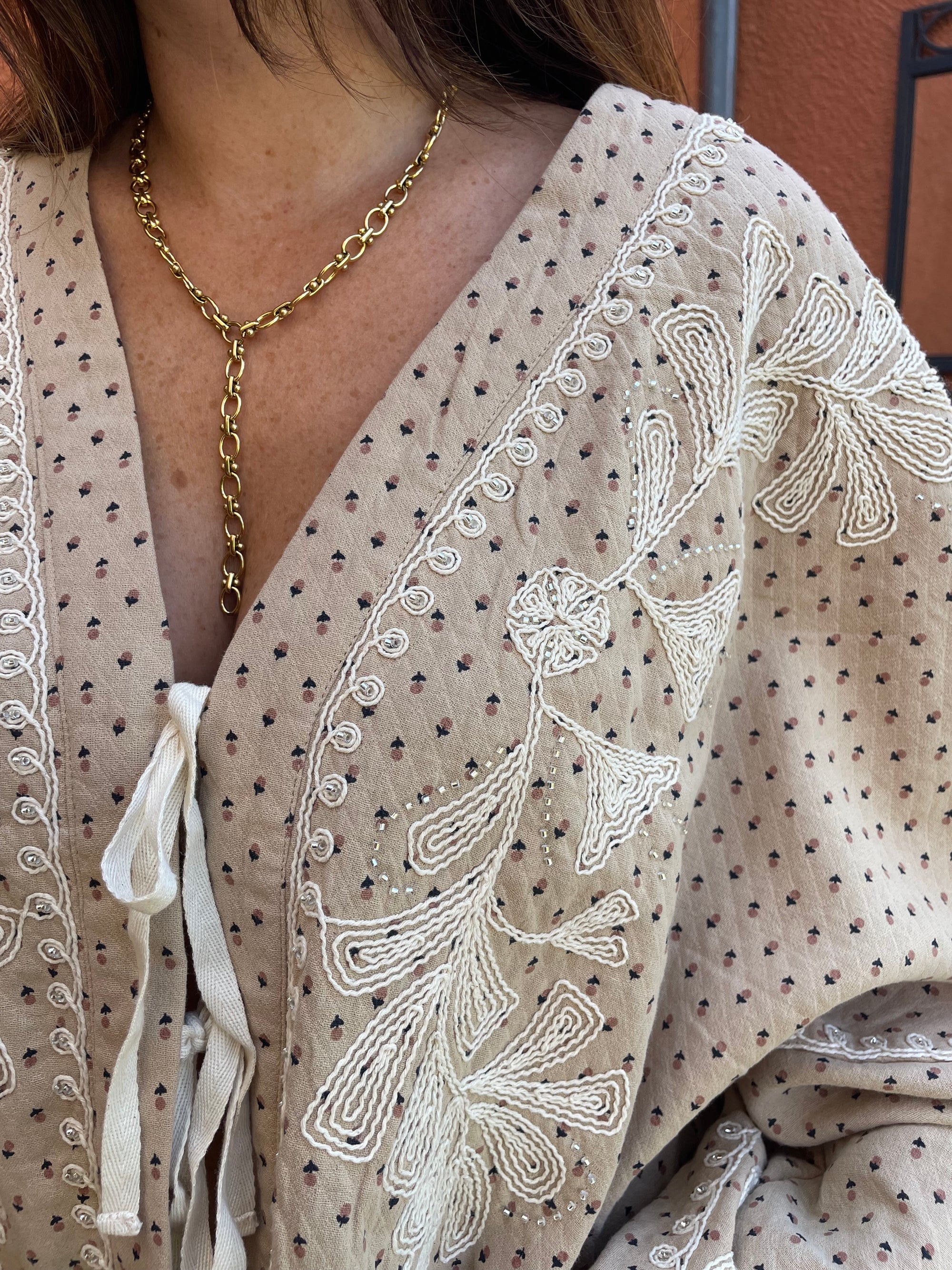 Blouse à Nœud Brodée