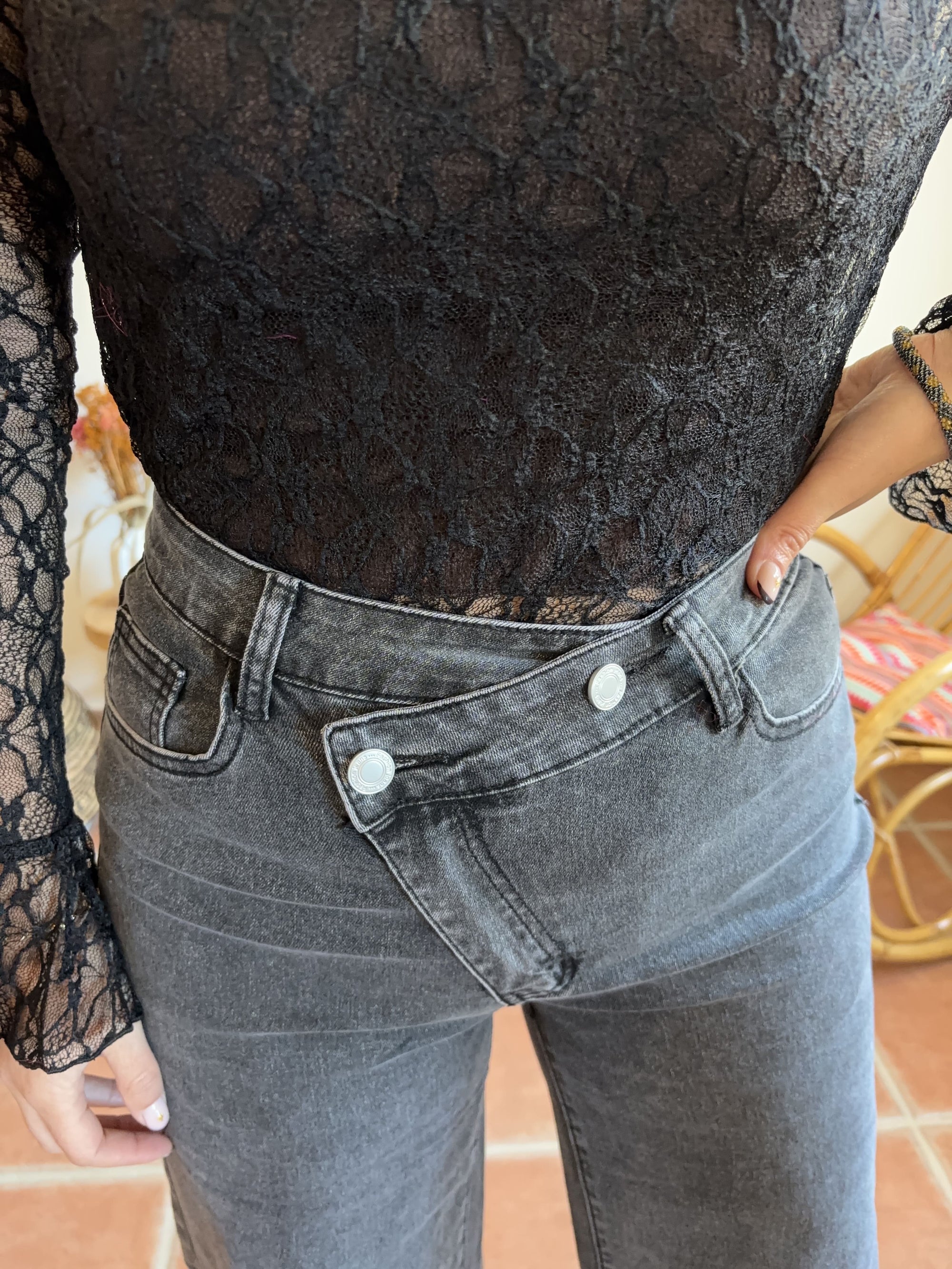 Jean asymétrique gris