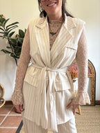 Tailleur beige à rayures